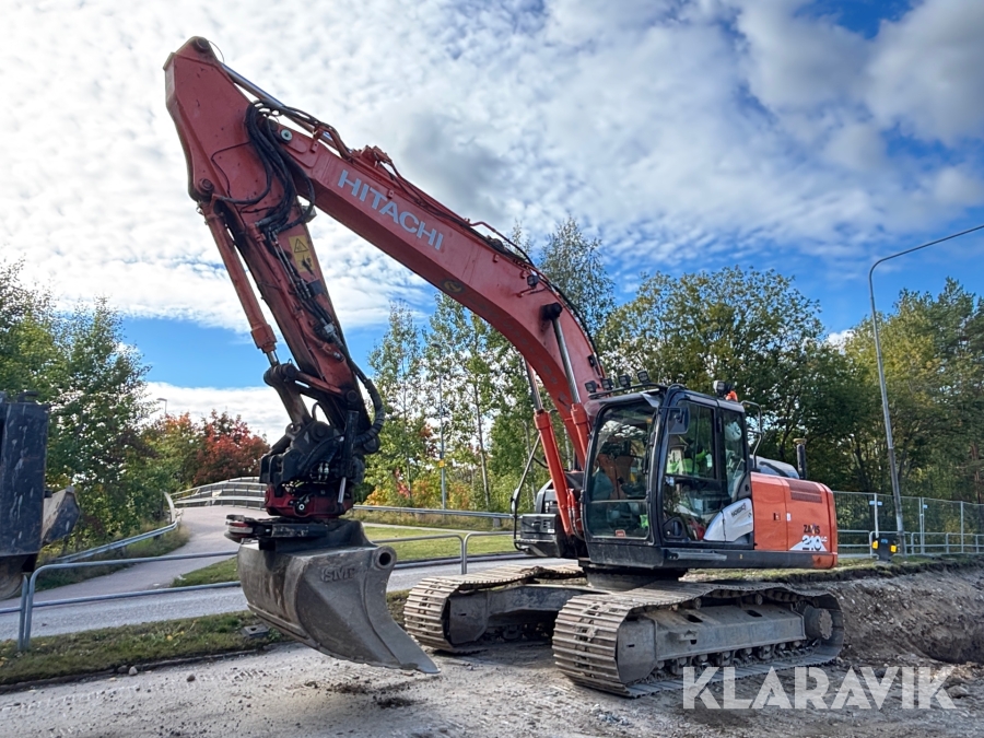Grävmaskin Hitachi Zaxis ZX 210LC-6 med grävsystem och tiltrotator