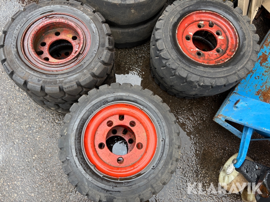 Truckdäck 18x7-8 3 par