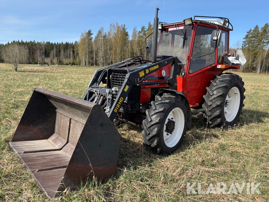 Traktor Valmet H 604 med lastare och redskap