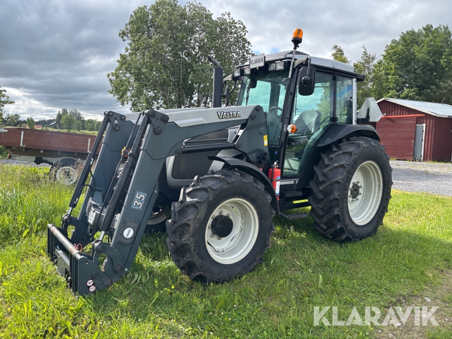 Traktor Valtra A72