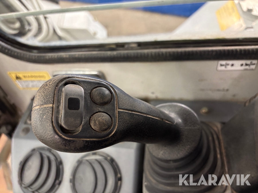 Grävmaskin Takeuchi TB153FR med rototilt och skopa