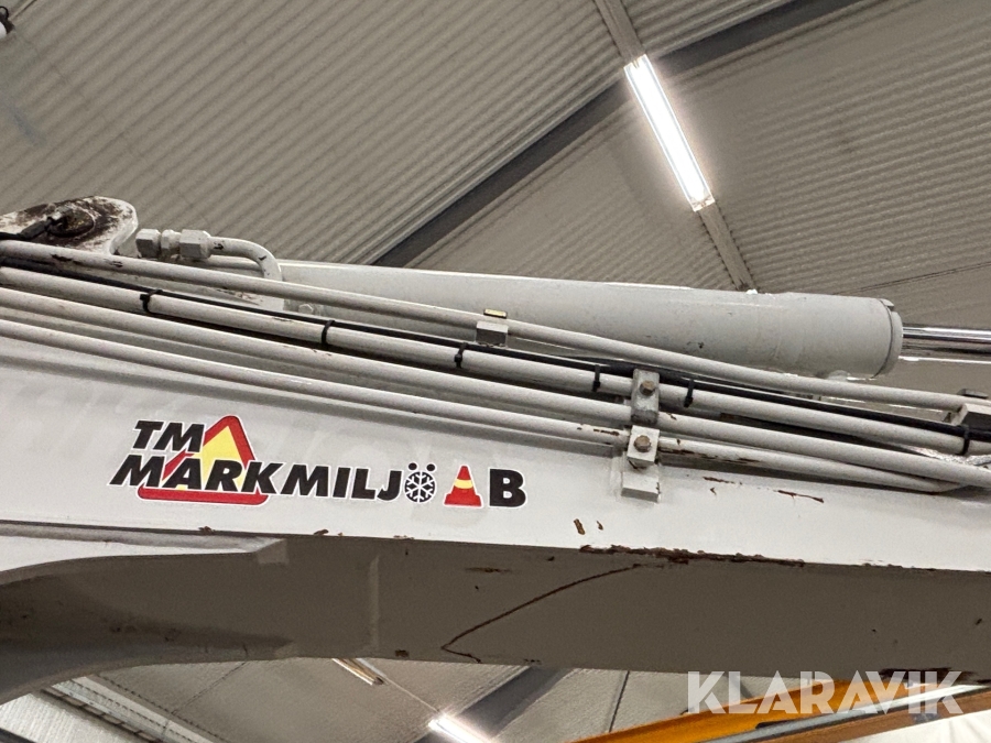 Grävmaskin Takeuchi TB153FR med rototilt och skopa