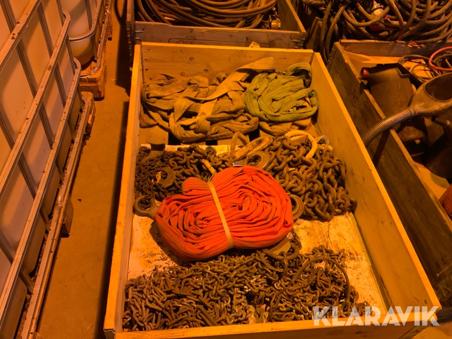 Diverse stroppar, kättingar och tankar