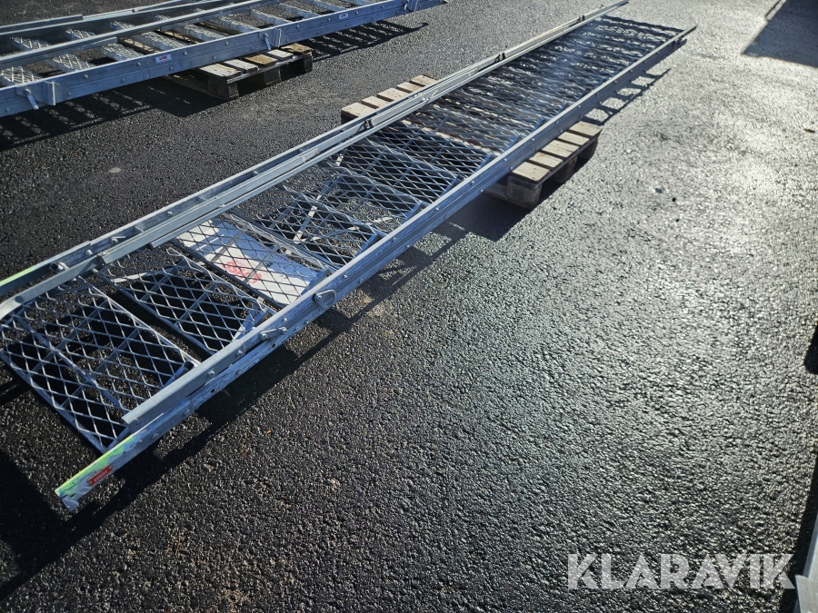 Byggtrappa Horisont HSS 18 steg