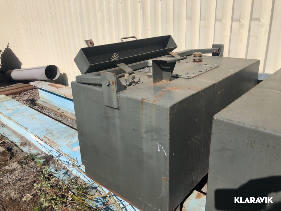 Tankar 2 Klaravik Auktioner | 2st Tankar 460L