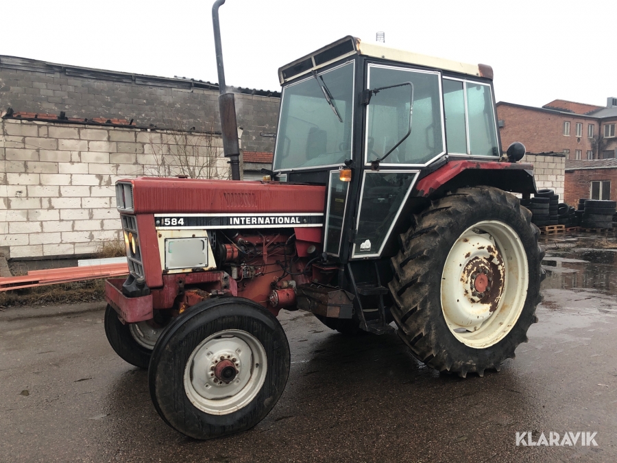 Traktor International 584