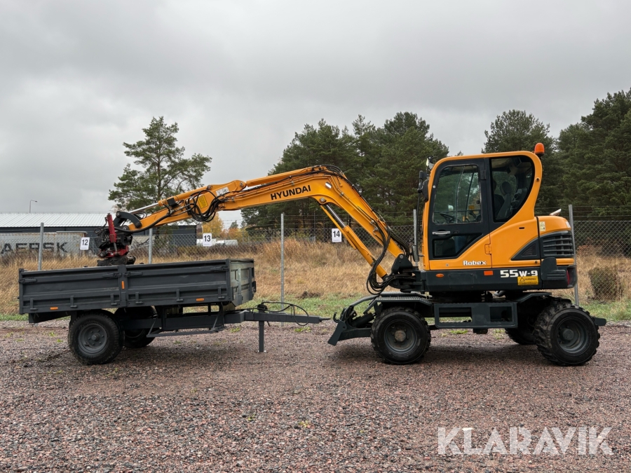Hjulgrävare Hyundai Robex 55W-9 med tippvagn och redskap