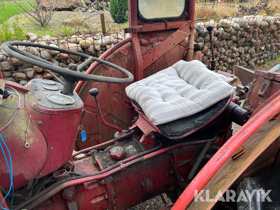 Traktor Volvo BM Buster 320, Lilla Edet, Klaravik auktioner