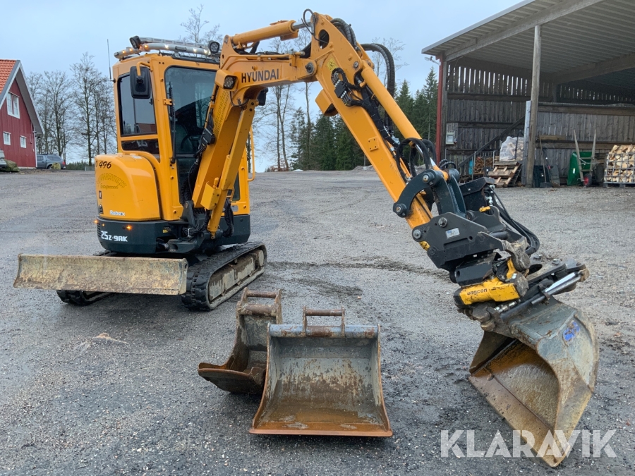 Grävmaskin Hyundai Robex 25Z-9AK tiltrotator med grip, Svab + 3 skopor