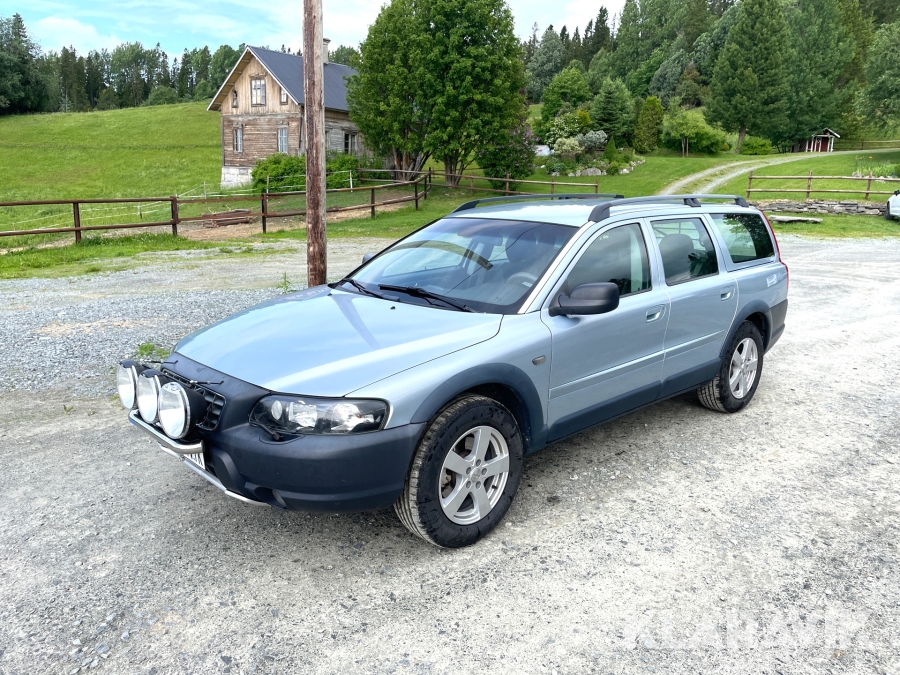 Volvo XC70 2.5 T AWD