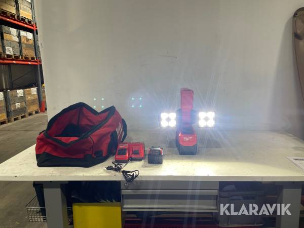 Arbetsbelysning med liftfäste Milwaukee M18 UBL-502B