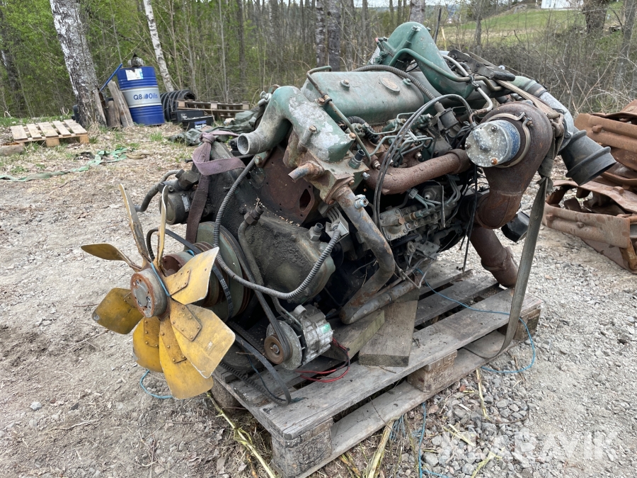 Dieselmotor Volvo TD70 med turbo