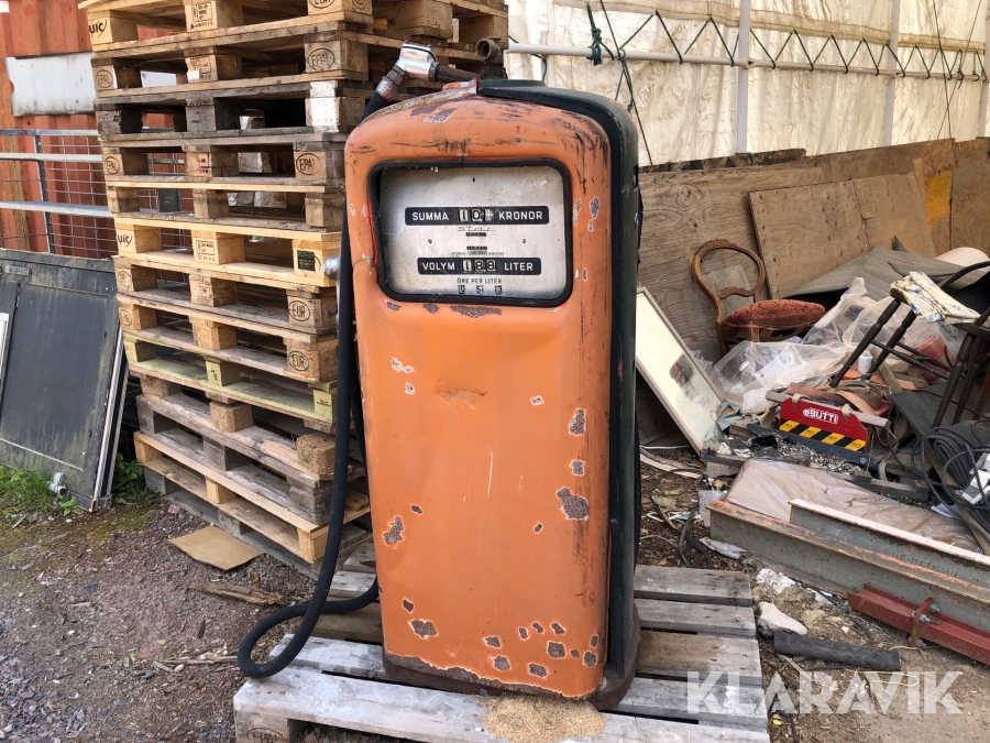 Gammal bensinpump  Ljungmans  87A 