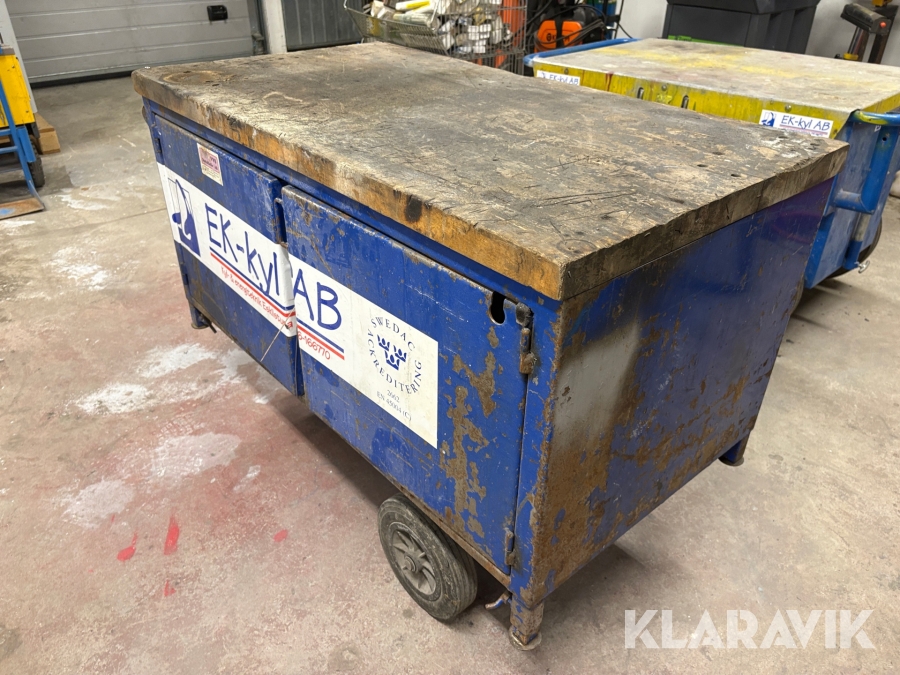 Arbetsbänk på hjul