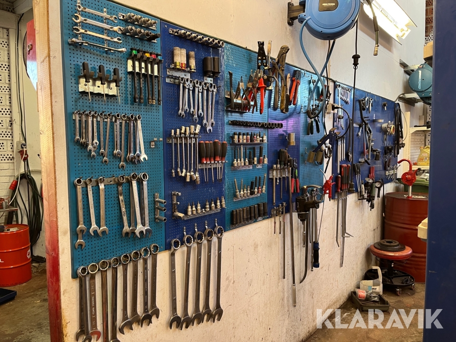 Verktygstavla   parti 8 st med verktyg