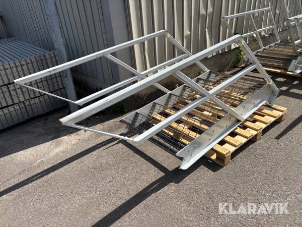 Trappa 6-steg med räcke