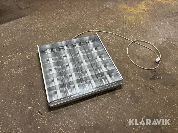 Lysrörsarmaturer 10st