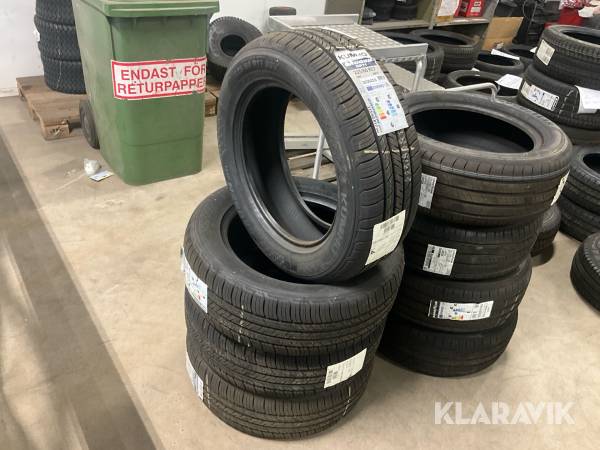 Personbilsdäck/Sommar Kumho Crugen HP71 225/60R17 4st (nya)