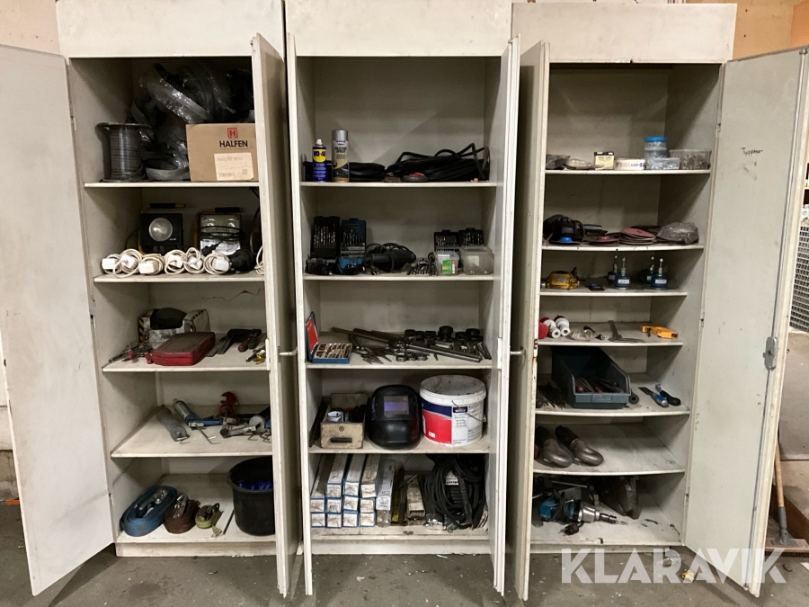 Träskåp med innehåll 3st