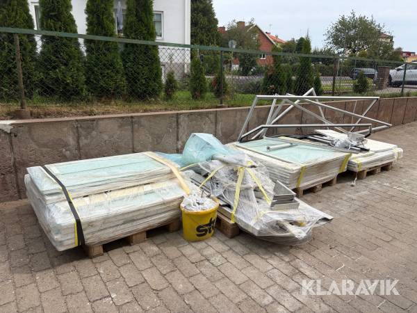 Glaspartier till balkong/staket