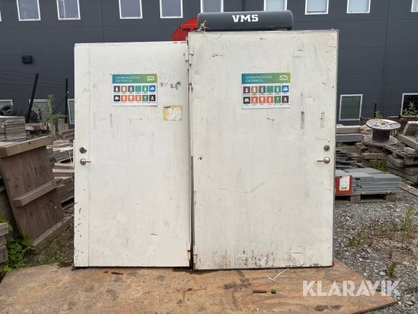 Ståldörrar 2 st komplett med karmar