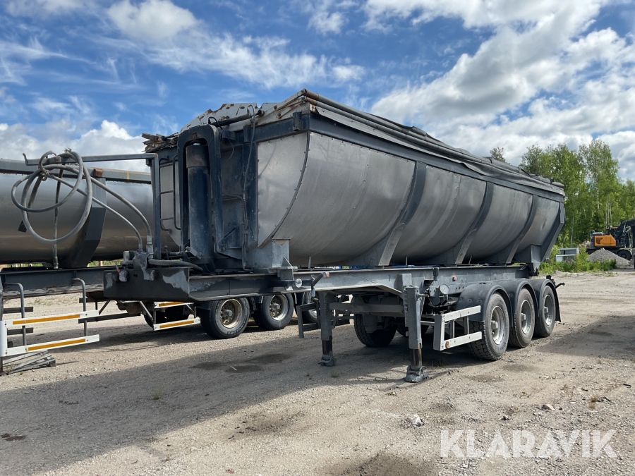 Asfaltstrailer Parator STI 17-24