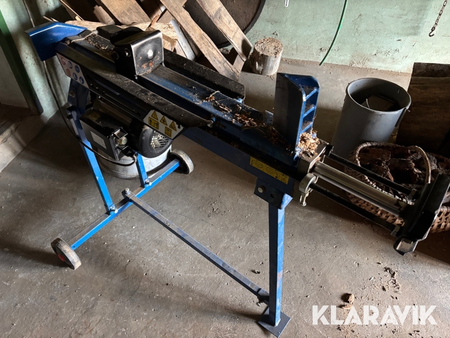 Vedklyv Scheppach HL650 på hjul