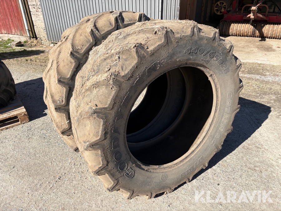 Traktordäck Goodyear 440/65R28