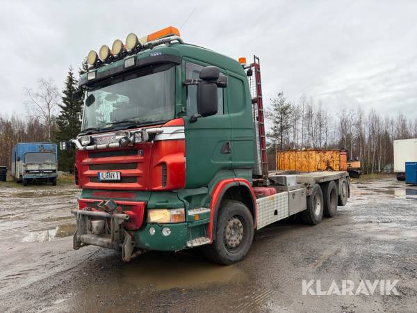 Lastväxlare Scania R480 med plogutrustning