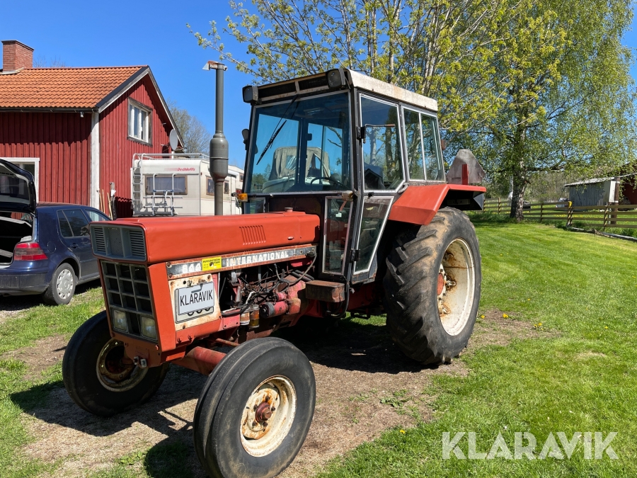 Traktor IH International 844
