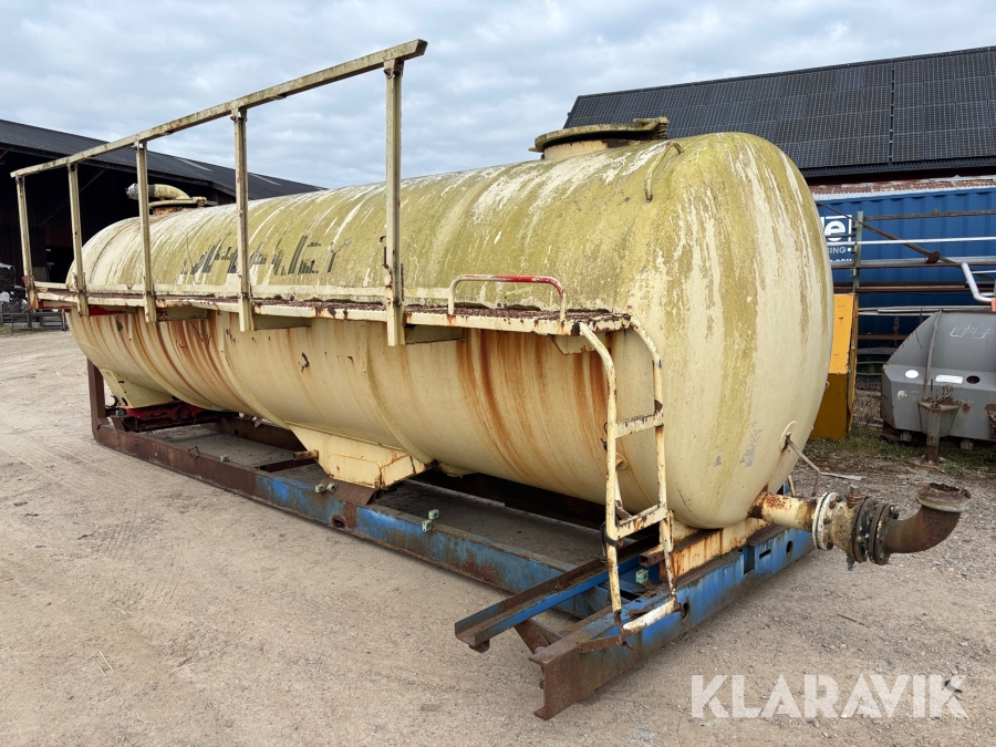 Gödseltank 10 kubik på lastväxlarflak