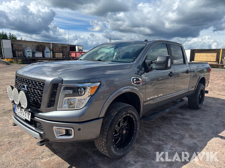 Pickup Nissan Titan XD PRO4X