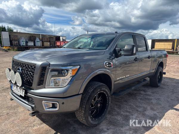 Pickup Nissan Titan XD PRO4X