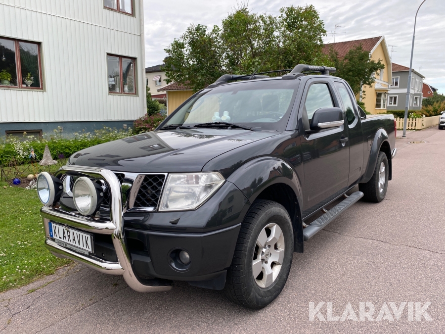 A-traktor Nissan Navara