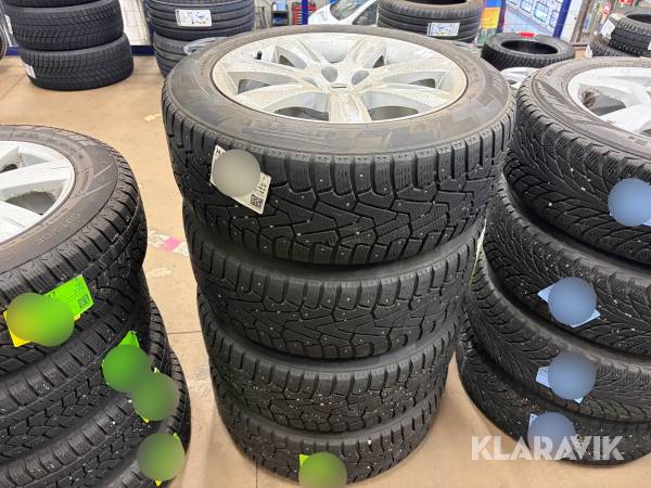 Däck och fälgar Volvo 225/55R17 4 st