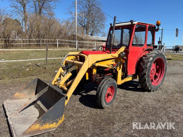 Veterantraktor Bolinder-Munktell BM 400 Volvo Buster med original vagn