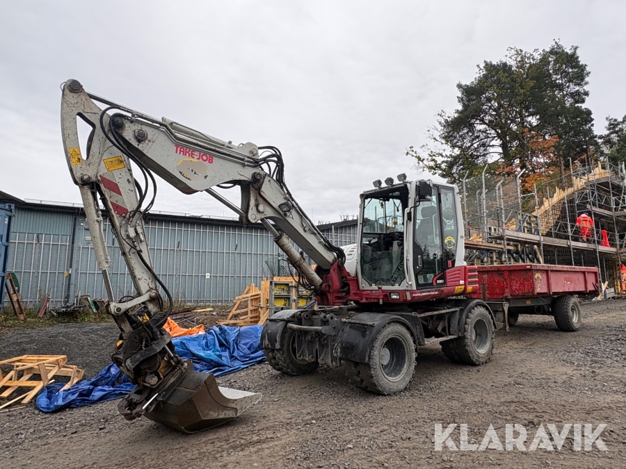 Grävmaskin Takeuchi TB295W med vagn och redskap