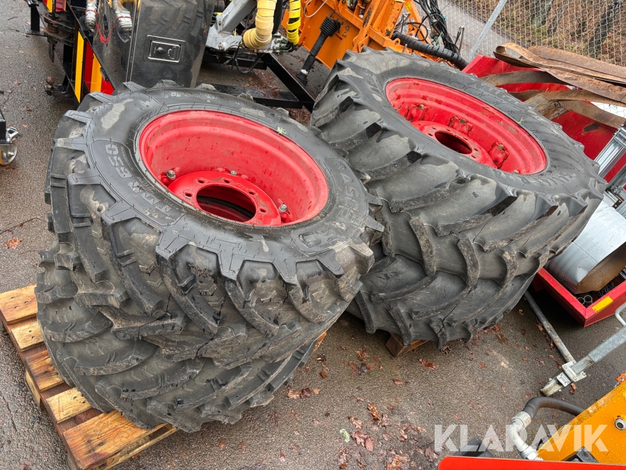 Traktordäck på fälg Fendt