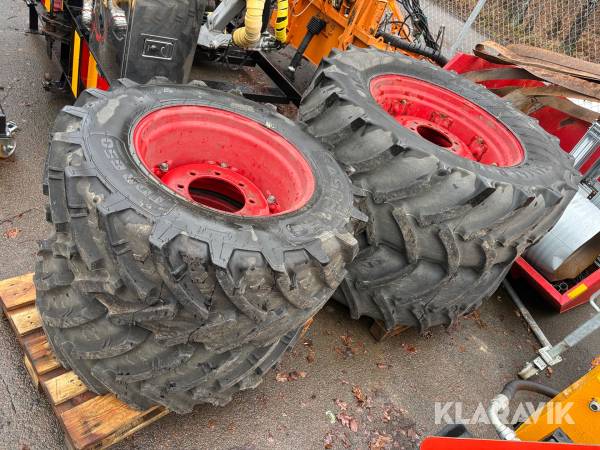 Traktordäck på fälg Fendt