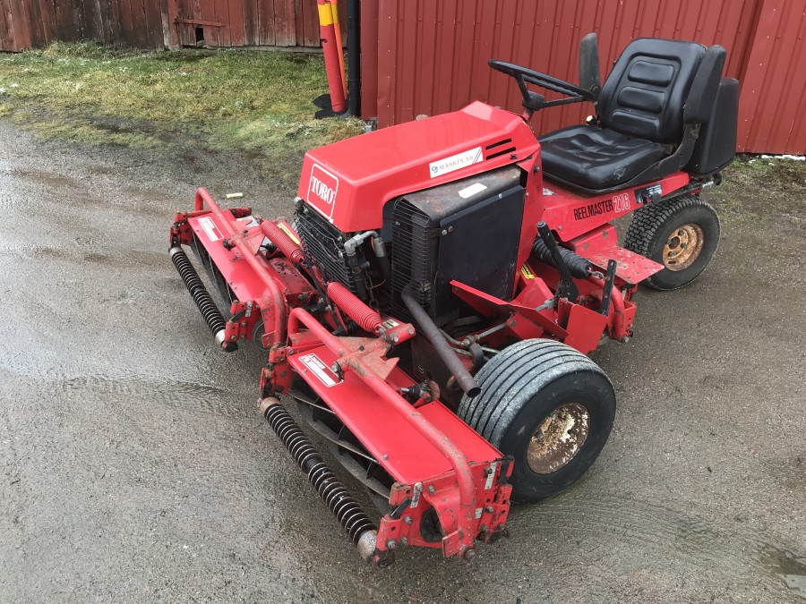 Cylinderklippare/Åkgräsklippare Toro Reelmaster 216