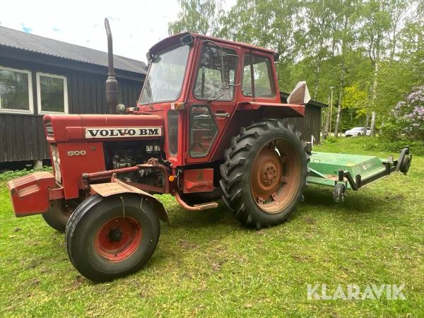 Traktor Volvo BM 500 med betesputs