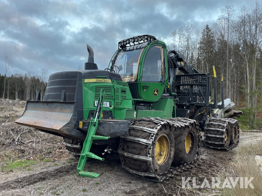 Skotare John Deere 1510 G med markberedning