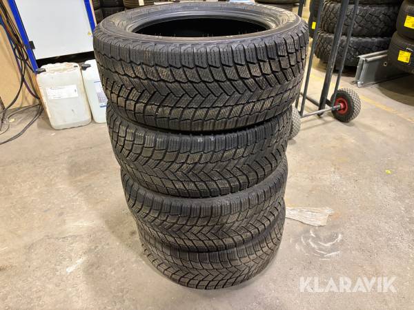 Dubbfria vinterdäck Michelin X-Ice Snow 4 st 235/50 R17