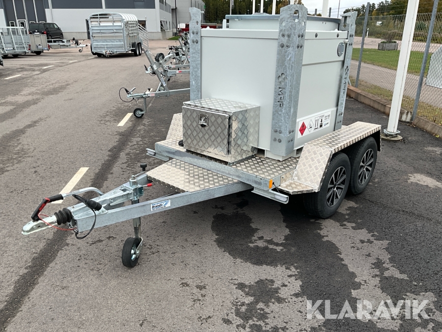 Personbilssläp JP Trailer med dieseltank
