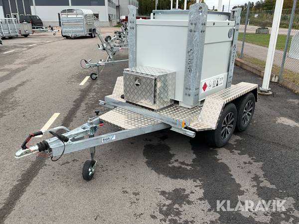 Personbilssläp JP Trailer med dieseltank