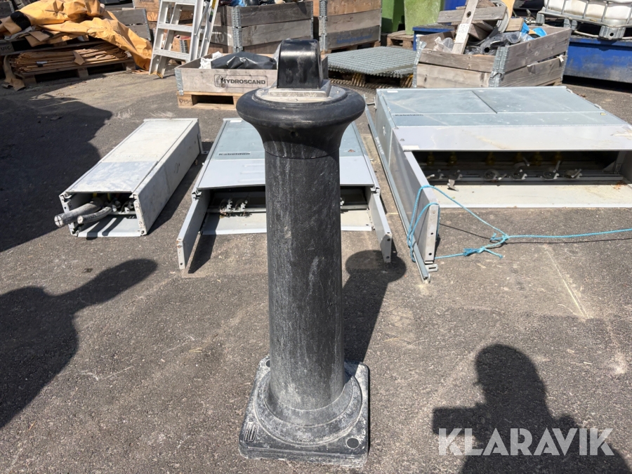 Askkopp utomhus Rubbermaid