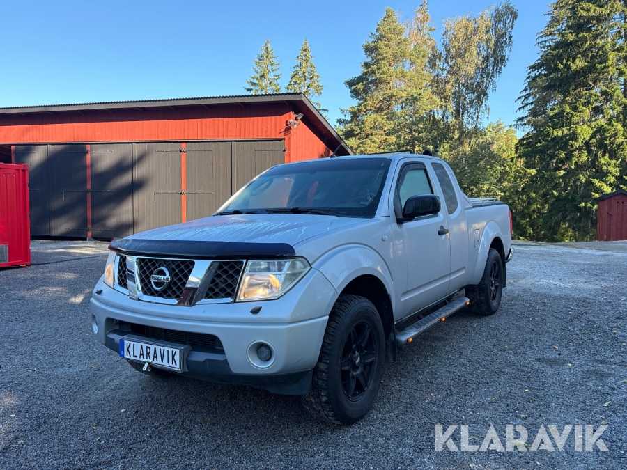 A-Traktor Nissan Navara