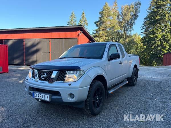 A-Traktor Nissan Navara