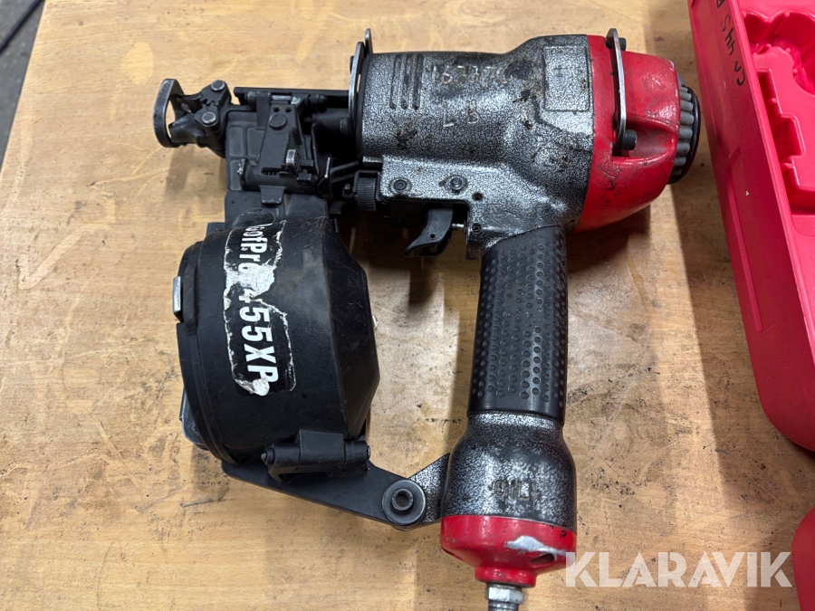 Parti med byggmaskiner Hilti & Max