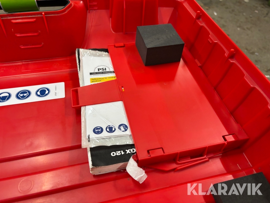 Parti med byggmaskiner Hilti & Max